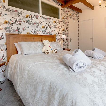 Auberge Du Noyer Londigny Eksteriør bilde